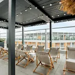 Portico Residences - Spacious 1-Bed Apartment In Nine Elms With Pool