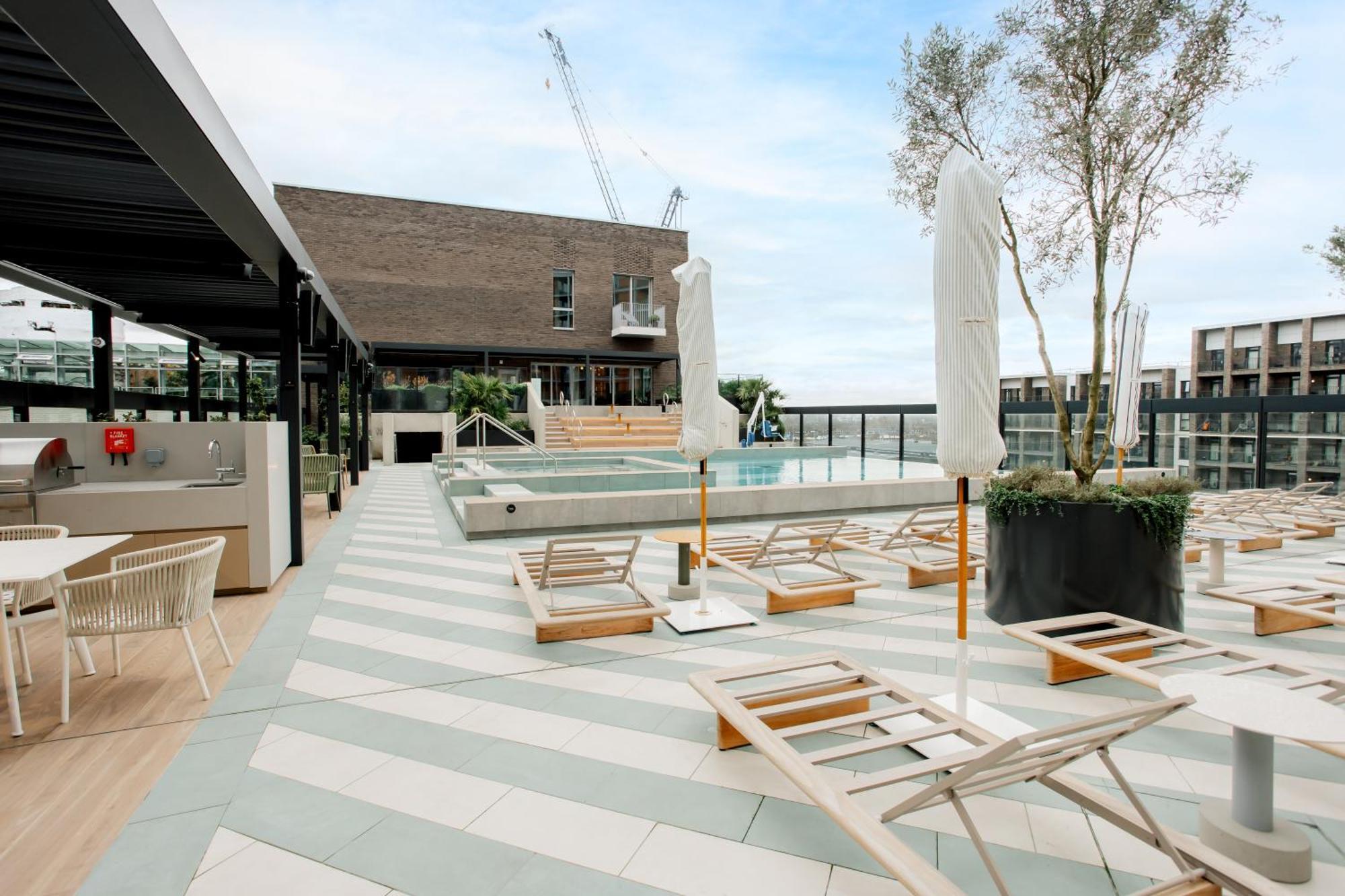 Portico Residences - Spacious 1-bed In Nine Elms With Pool * London
